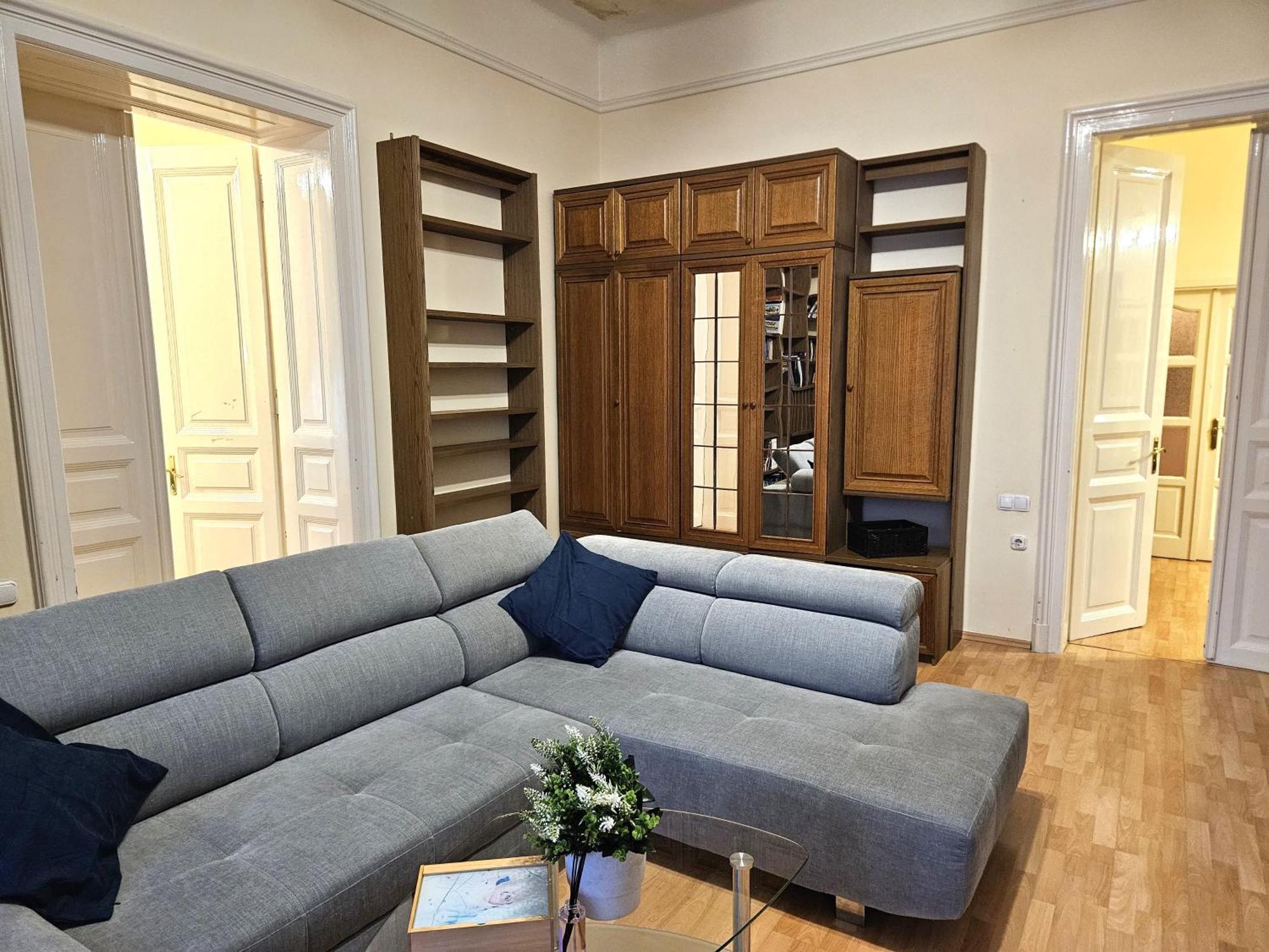 Cozy Apartment And Rooms Near Kalvin Square, Budapest