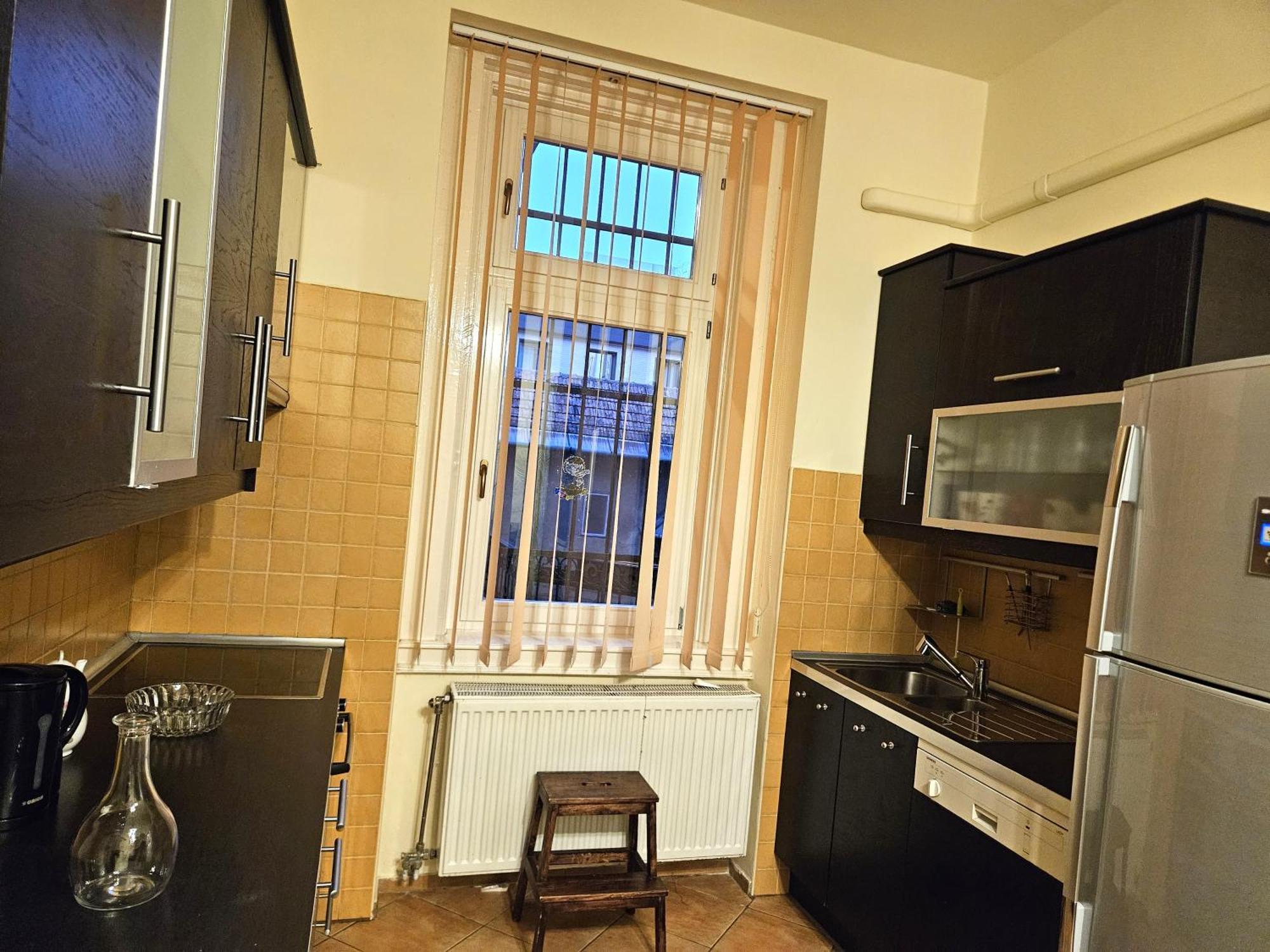 Cozy Apartment And Rooms Near Kalvin Square — Photos 2